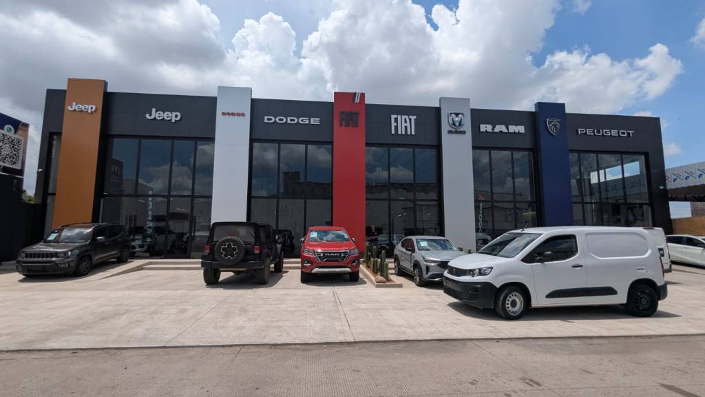 Dodge Obregón, Fiat Obregón, Jeep Obregón, Peugeot Obregón y RAM Obregón