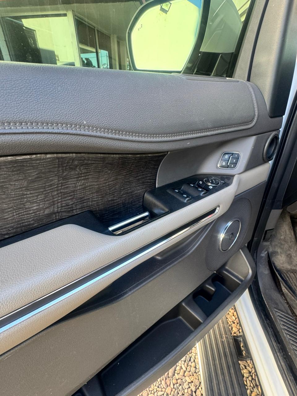 2020 Ford Expedition Limited 4x2